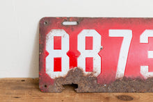 Load image into Gallery viewer, 1912 New York Porcelain License Plate Vintage Red Car Wall Hanging Decor - Eagle&#39;s Eye Finds
