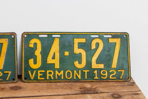 Vermont 1927 License Plate Pair Vintage Wall Hanging Decor - Eagle's Eye Finds
