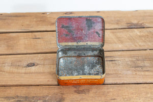 Emergency Auto Bulb Kit Tin Vintage Westinghouse Mazda Lamp Car and Auto Light Advertising - Eagle's Eye Finds