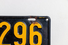 Load image into Gallery viewer, West Virginia 1931 License Plate Vintage Black Wall Hanging Decor - Eagle&#39;s Eye Finds
