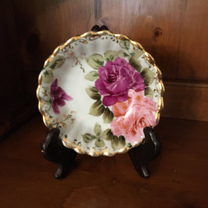 Rose and Gold Bowl Vintage Set of 5 Ceramic Scalloped Gilt Edged Bowl - Eagle's Eye Finds