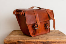 Load image into Gallery viewer, Leather Bike Bag Vintage NOS Bicycle Rear Rack Honey Bourbon Genuine Leather - Eagle&#39;s Eye Finds
