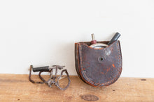Load image into Gallery viewer, Hoyt AC Pocket Voltmeter Vintage Radio Tester - Eagle&#39;s Eye Finds

