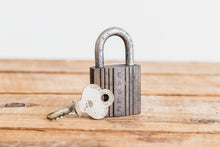 Load image into Gallery viewer, Eagle Lock and Key Vintage Working Padlock - Eagle&#39;s Eye Finds
