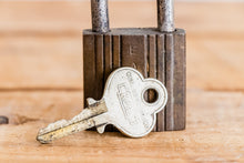 Load image into Gallery viewer, Eagle Lock and Key Vintage Working Padlock - Eagle&#39;s Eye Finds
