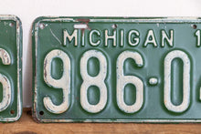 Load image into Gallery viewer, 1928 Michigan License Plate Pair Vintage YOM Original Paint Car Decor - Eagle&#39;s Eye Finds
