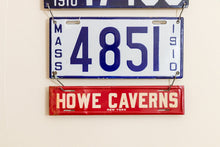 Load image into Gallery viewer, Howe Caverns License Plate Topper Vintage Reflective New York Automotive Collectible - Eagle&#39;s Eye Finds
