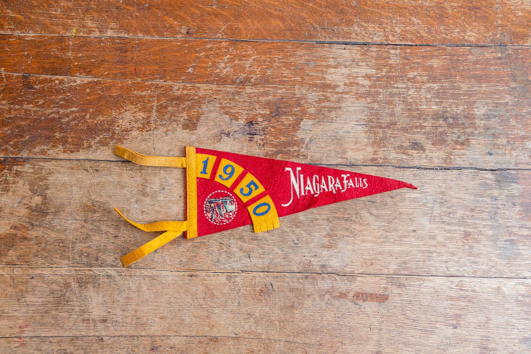 1950 Niagara Falls Red Felt Pennant Vintage Travel Wall Decor - Eagle's Eye Finds