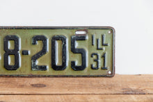 Load image into Gallery viewer, Illinois 1931 License Plate Vintage Wall Hanging Decor - Eagle&#39;s Eye Finds
