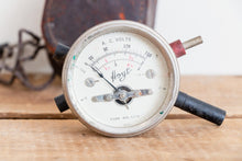 Load image into Gallery viewer, Hoyt AC Pocket Voltmeter Vintage Radio Tester - Eagle&#39;s Eye Finds
