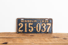 Load image into Gallery viewer, Missouri 1939 License Plate Vintage Wall Hanging Decor - Eagle&#39;s Eye Finds
