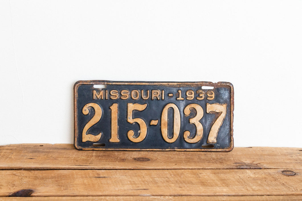 Missouri 1939 License Plate Vintage Wall Hanging Decor - Eagle's Eye Finds