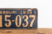 Load image into Gallery viewer, Missouri 1939 License Plate Vintage Wall Hanging Decor - Eagle&#39;s Eye Finds
