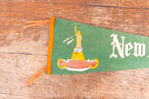 New York Statue of Liberty Felt Pennant Vintage Green Wall Hanging Decor - Eagle's Eye Finds
