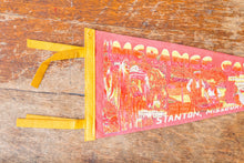 Load image into Gallery viewer, Meramec Caverns, Stanton Missouri Felt Pennant Vintage Red MO Wall Hanging Decor - Eagle&#39;s Eye Finds
