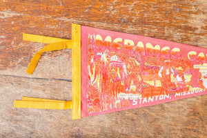 Meramec Caverns, Stanton Missouri Felt Pennant Vintage Red MO Wall Hanging Decor - Eagle's Eye Finds