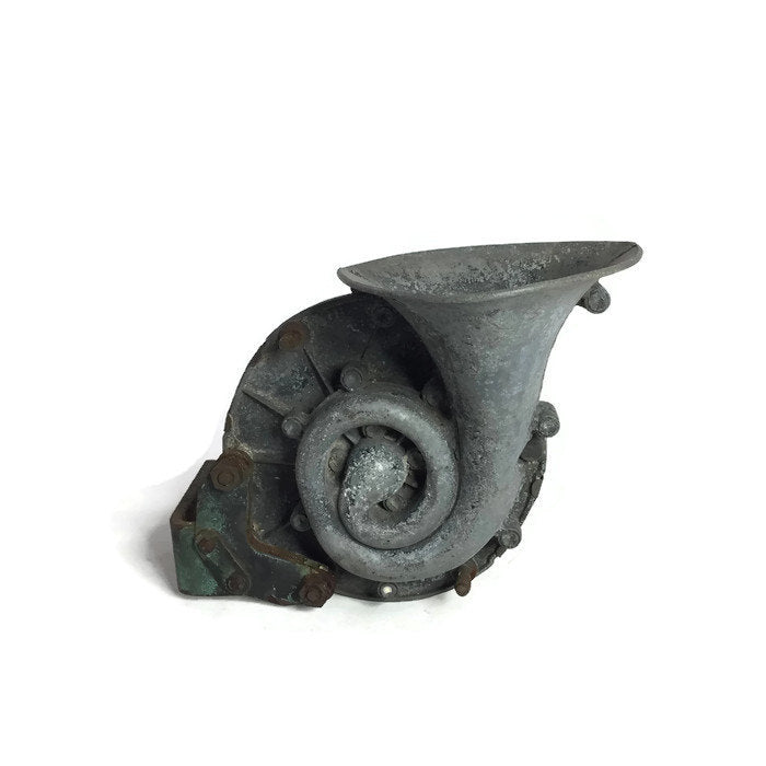 Vintage Sparton Automobile Car Horn - Eagle's Eye Finds