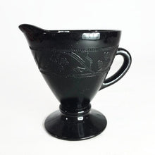 Load image into Gallery viewer, Black Cloverleaf Pattern Creamer and Sugar Depression Glass - Eagle&#39;s Eye Finds
