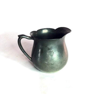 Colonial Pewter Sugar and Creamer with "P" Initial - Eagle's Eye Finds