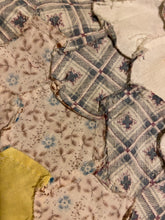 Load image into Gallery viewer, Martha Washington&#39;s Flower Garden Hand Stitched Quilt Top Vintage Farmhouse Decor - Eagle&#39;s Eye Finds
